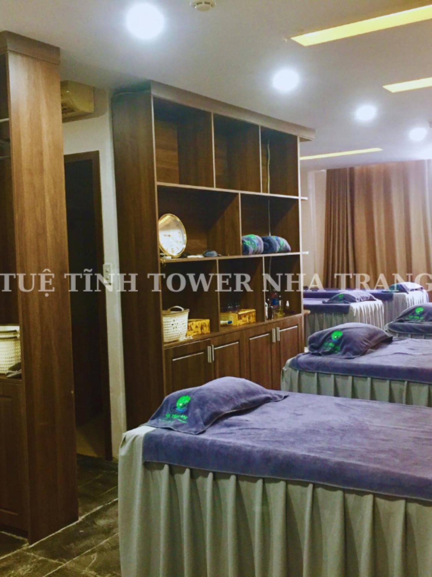 Hotel Tue Tinh Nha Trang Esterno foto