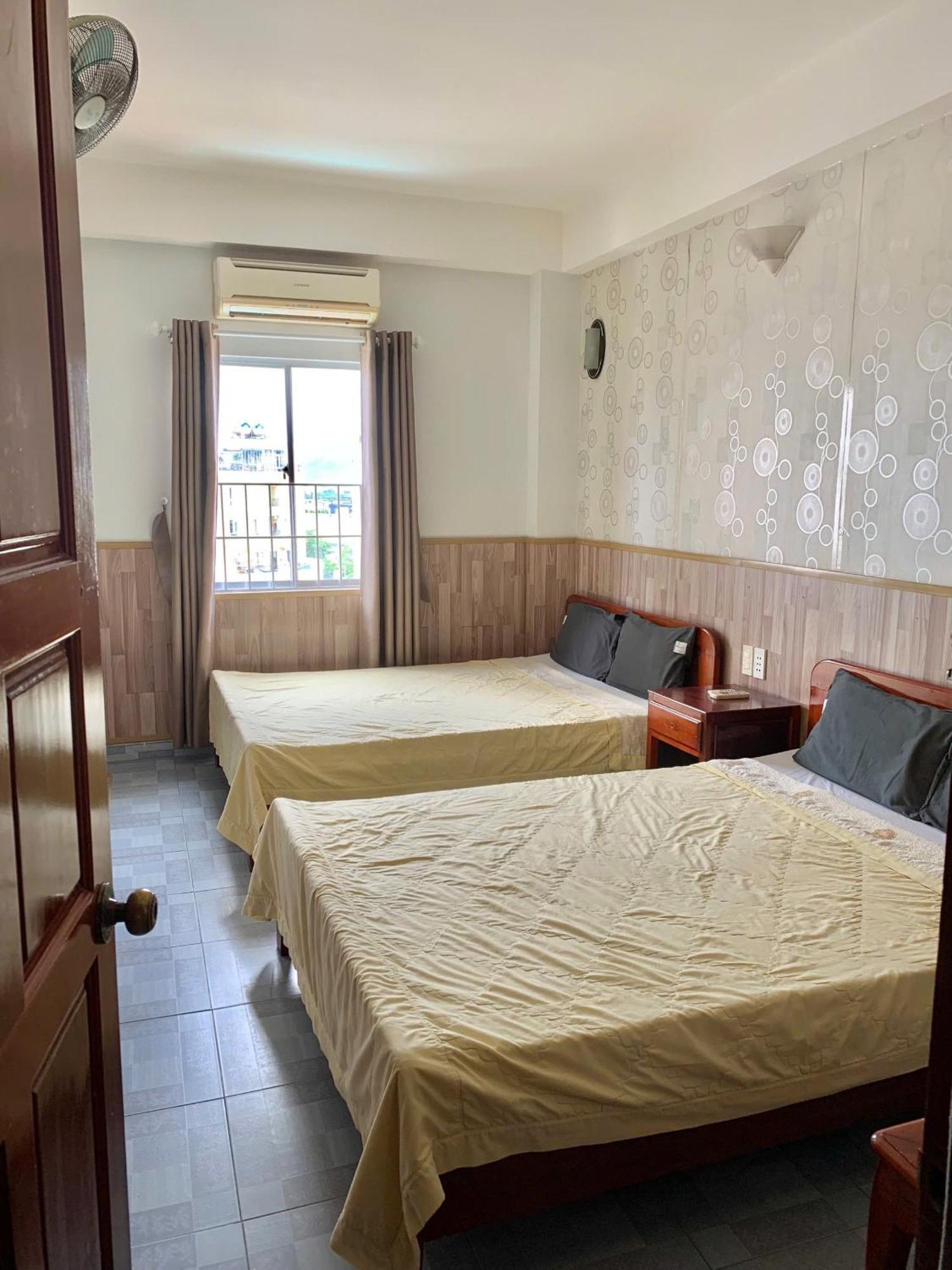 Hotel Tue Tinh Nha Trang Esterno foto