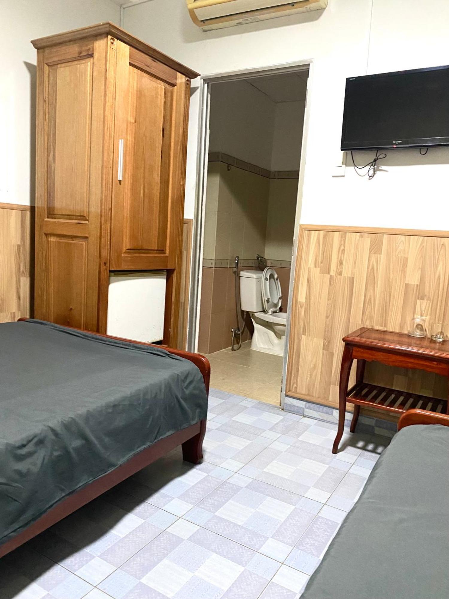Hotel Tue Tinh Nha Trang Esterno foto