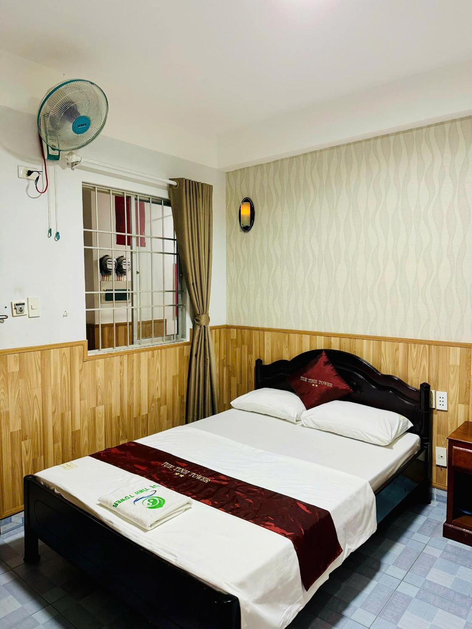 Hotel Tue Tinh Nha Trang Esterno foto