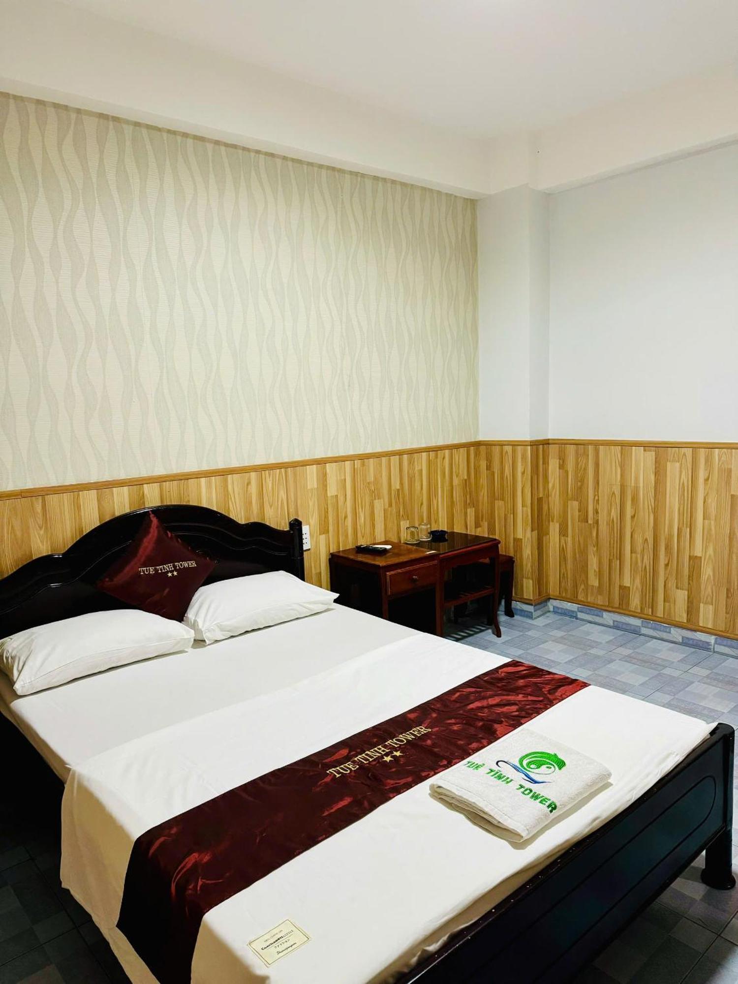 Hotel Tue Tinh Nha Trang Esterno foto