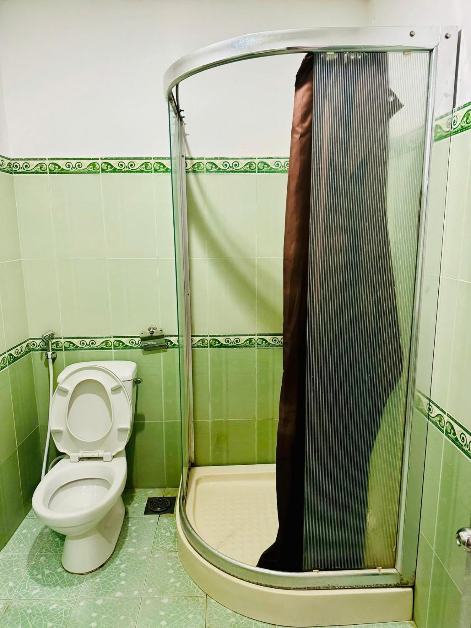 Hotel Tue Tinh Nha Trang Esterno foto